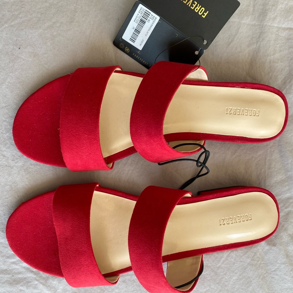 NWT Forever 21 Summer Sandals